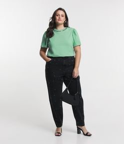Calça Mom em Jeans com Bolsos Curve & Plus Size