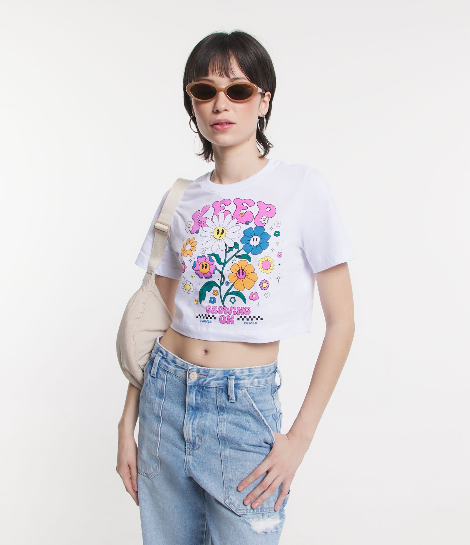 Blusa T-shirt em Meia Malha com Estampa Floral Keep Growing On Branco 1