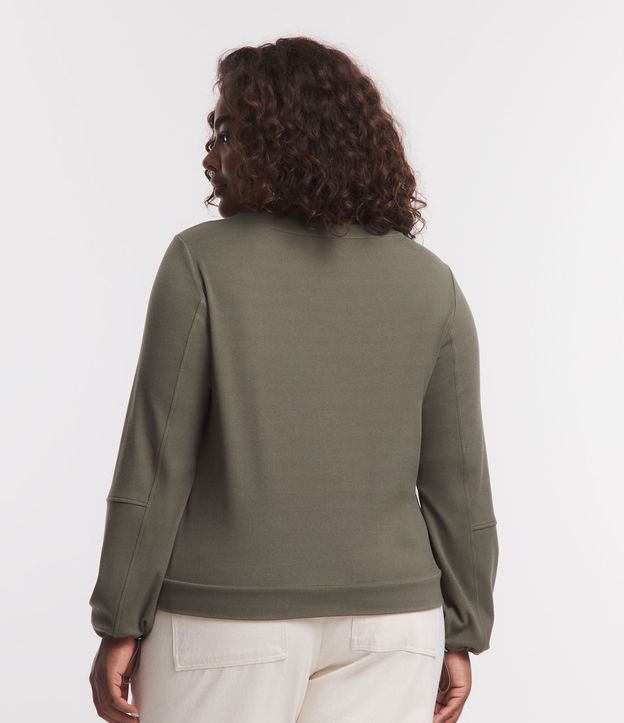 Blusa em Suedine Texturizado com Puxador Curve & Plus Size Verde Militar 3