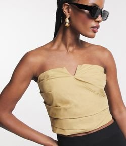 Blusa Tomara que Caia em Tricoline com Abertura Frontal no Decote e Drapeado