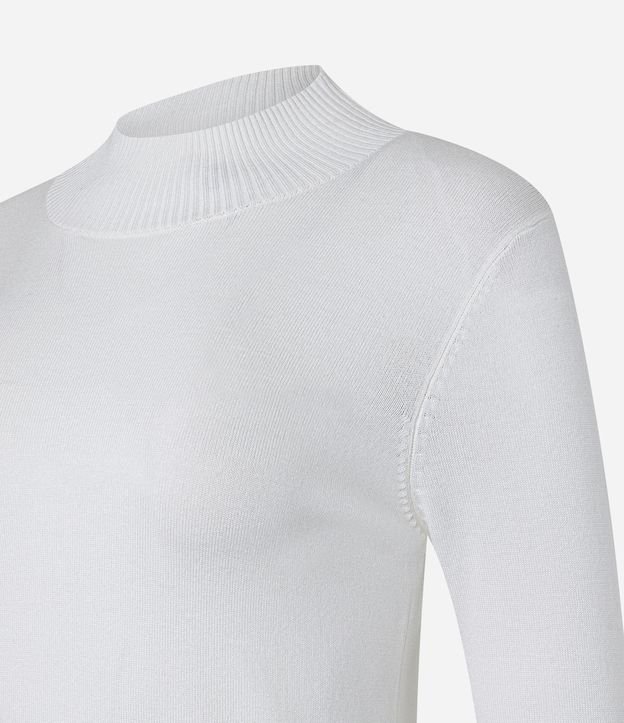 Suéter em Tricô com Gola Alta Texturizada com Botões no Punho Branco Neve 8