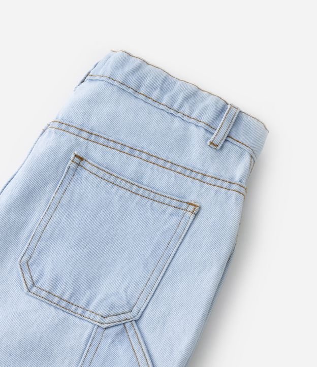 Bermuda Carpenter Infantil Jeans com Bolso Lateral e Etiquetinha - Tam 5 a 14 Anos Azul Claro 4