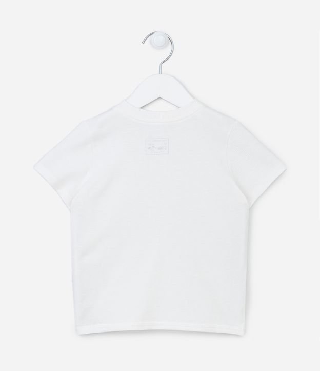 Camiseta Infantil com Recorte Texturizado e Etiqueta Aplicada na Barra - Tam 1 a 5 Anos Off White 2
