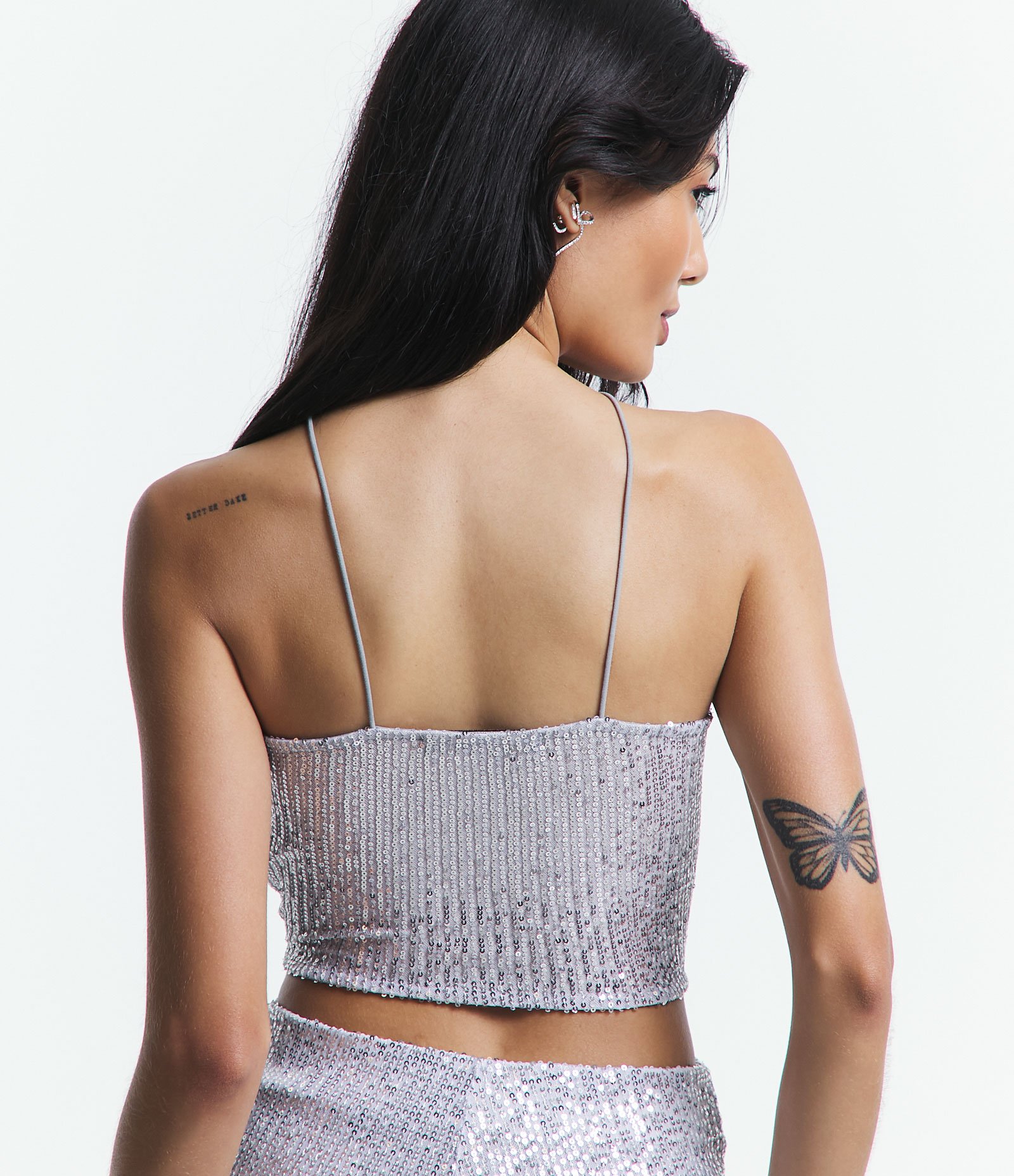 Blusa Cropped de Alça em Paetê Metalizado e Decote Halter Prata 3