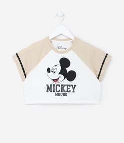 Blusa Cropped Infantil com Cava Raglan e Estampa Mickey Mouse - Tam 5 a 14 Anos