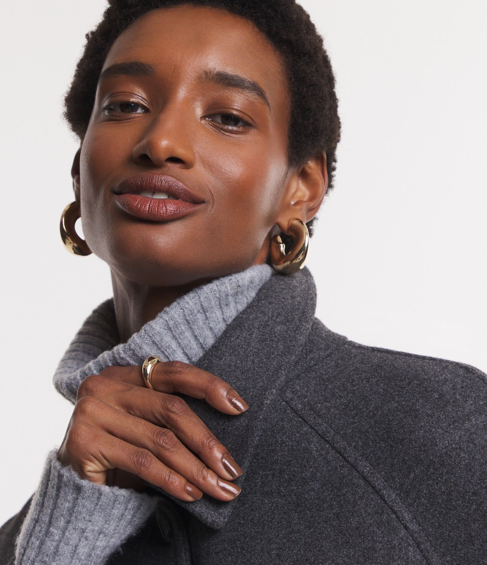 Casaco em Polyvelour com Detalhe na Manga e Amarração na Cintura Cinza 6