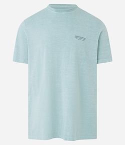 Camiseta Comfort em Meia Malha com Lettering e Estampa de Montanhas