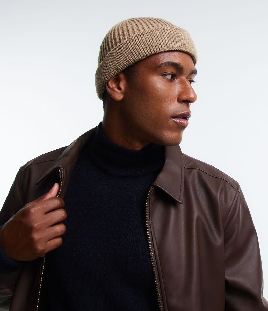 Touca Lenhador em Lã Acrílica com Dobra e sem Costura Marrom