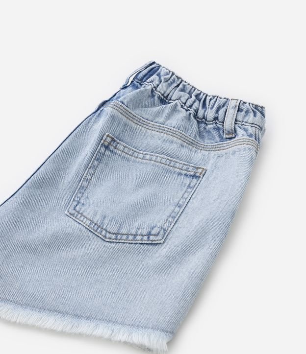Short Jeans Infantil com Cintura Alta e Strass Aplicados - Tam 5 a 14 anos Azul 3
