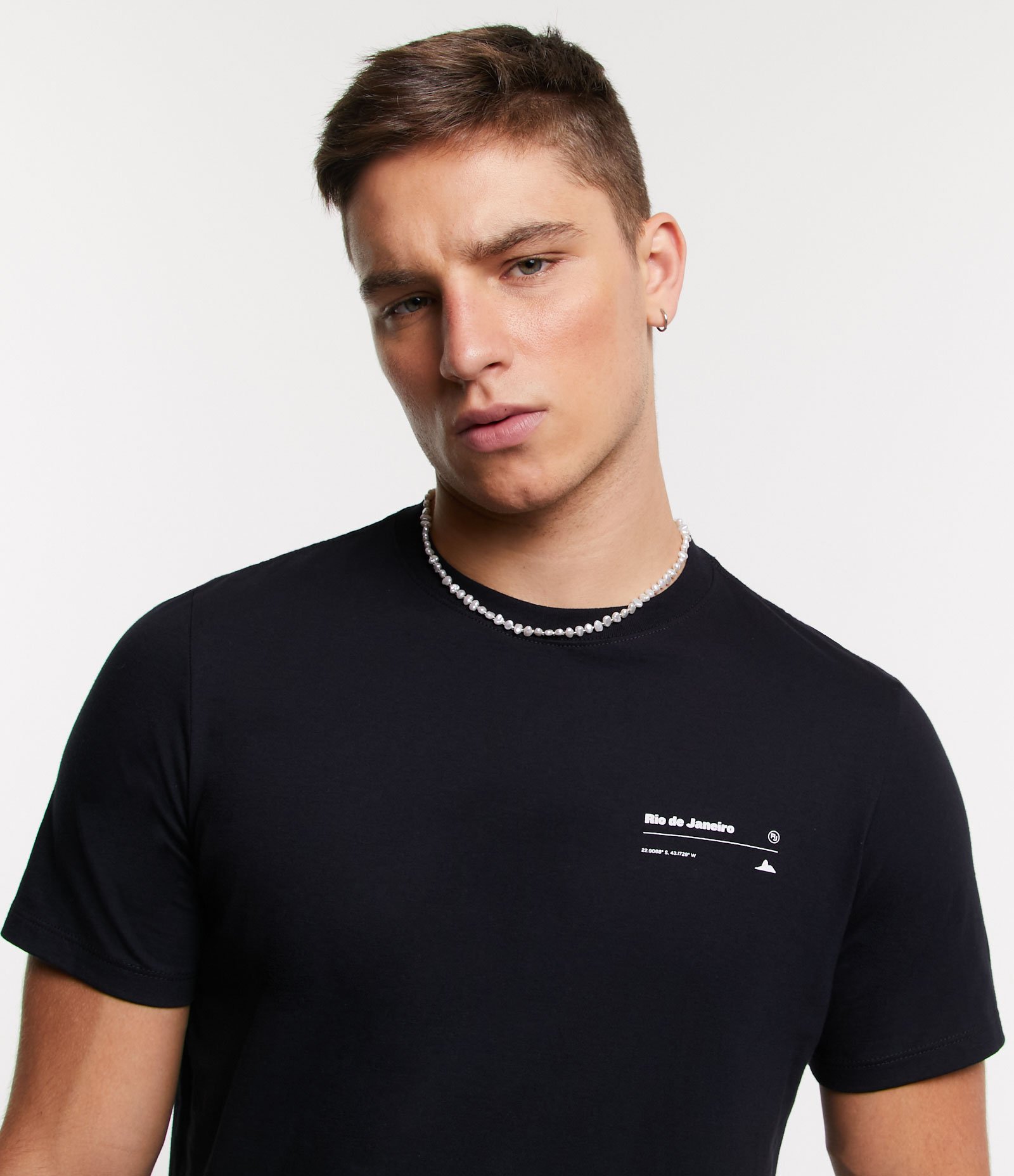 Camiseta Regular em Meia Malha com Estampa Frente e Costas Rio de Janeiro Preto 4