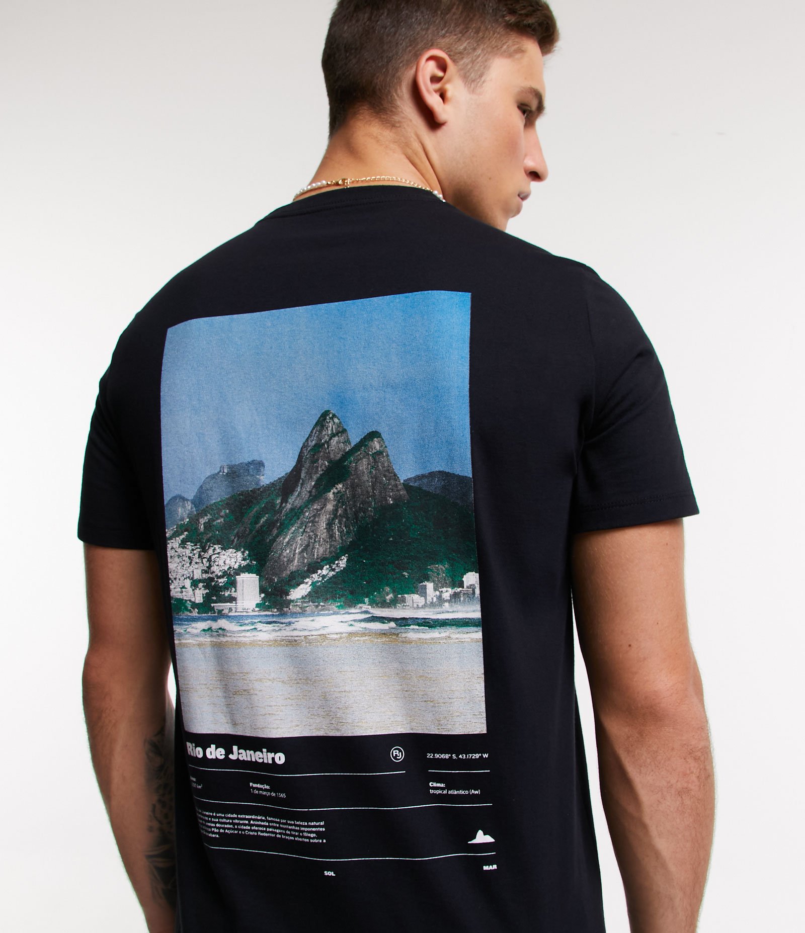 Camiseta Regular em Meia Malha com Estampa Frente e Costas Rio de Janeiro Preto 5