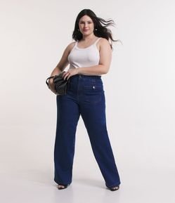 Calça Wide Leg Jeans com Bolsos Frontais Grandes e Abotoamento Curve & Plus Size
