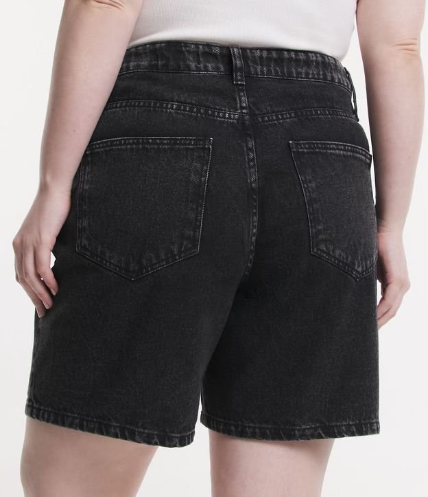 Bermuda em Jeans com Bolsos Curve & Plus Size Preto 3