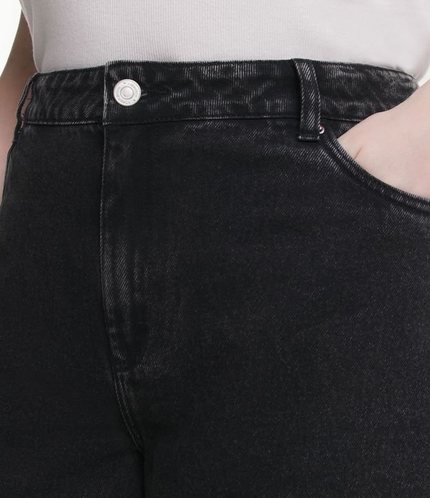 Bermuda em Jeans com Bolsos Curve & Plus Size Preto 4