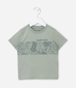 Camiseta Infantil com Estampado de Folhagens - Tam 1 a 5 anos