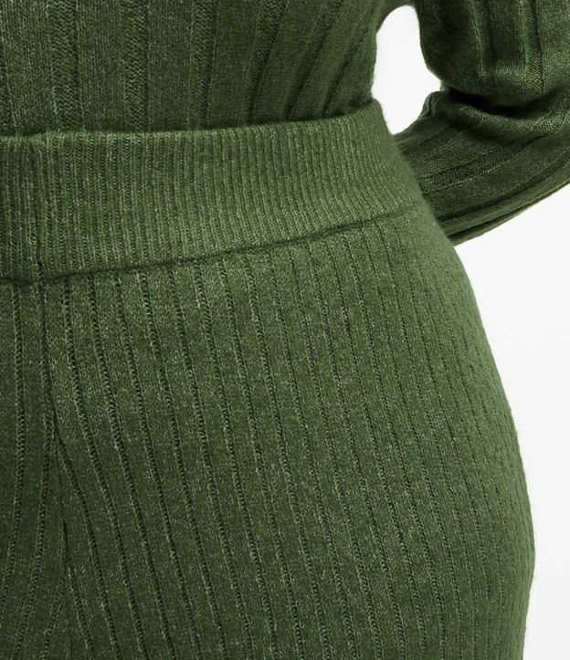 Calça Pantalona em Tricô Texturizado de Listras Curve & Plus Size Verde Escuro 4