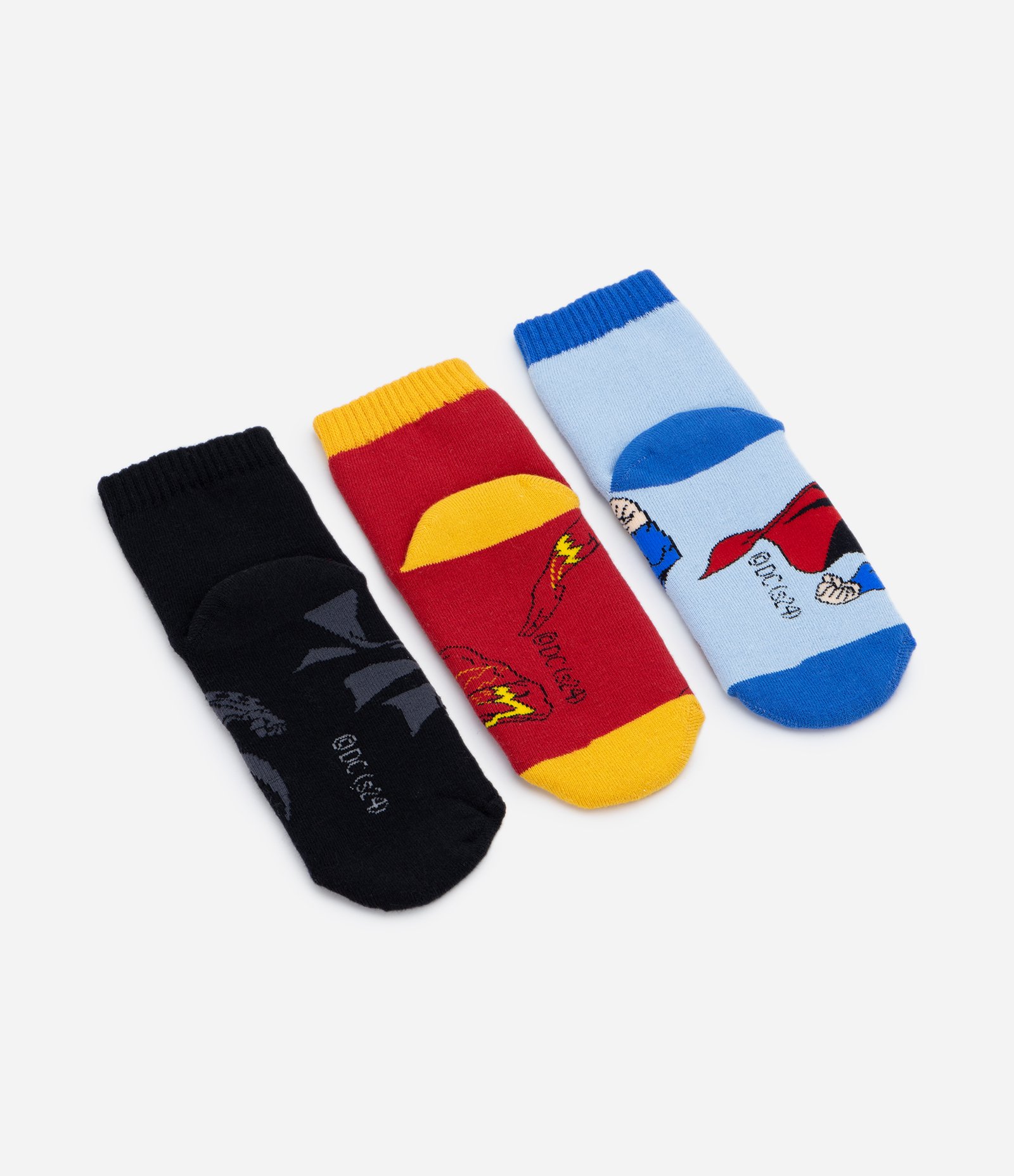 Kit 03 Meias Atoalhdas Infantis com Estampa da Liga da Justiça - Tam 19 a 34 Super-Homem/Flash/Batman 2