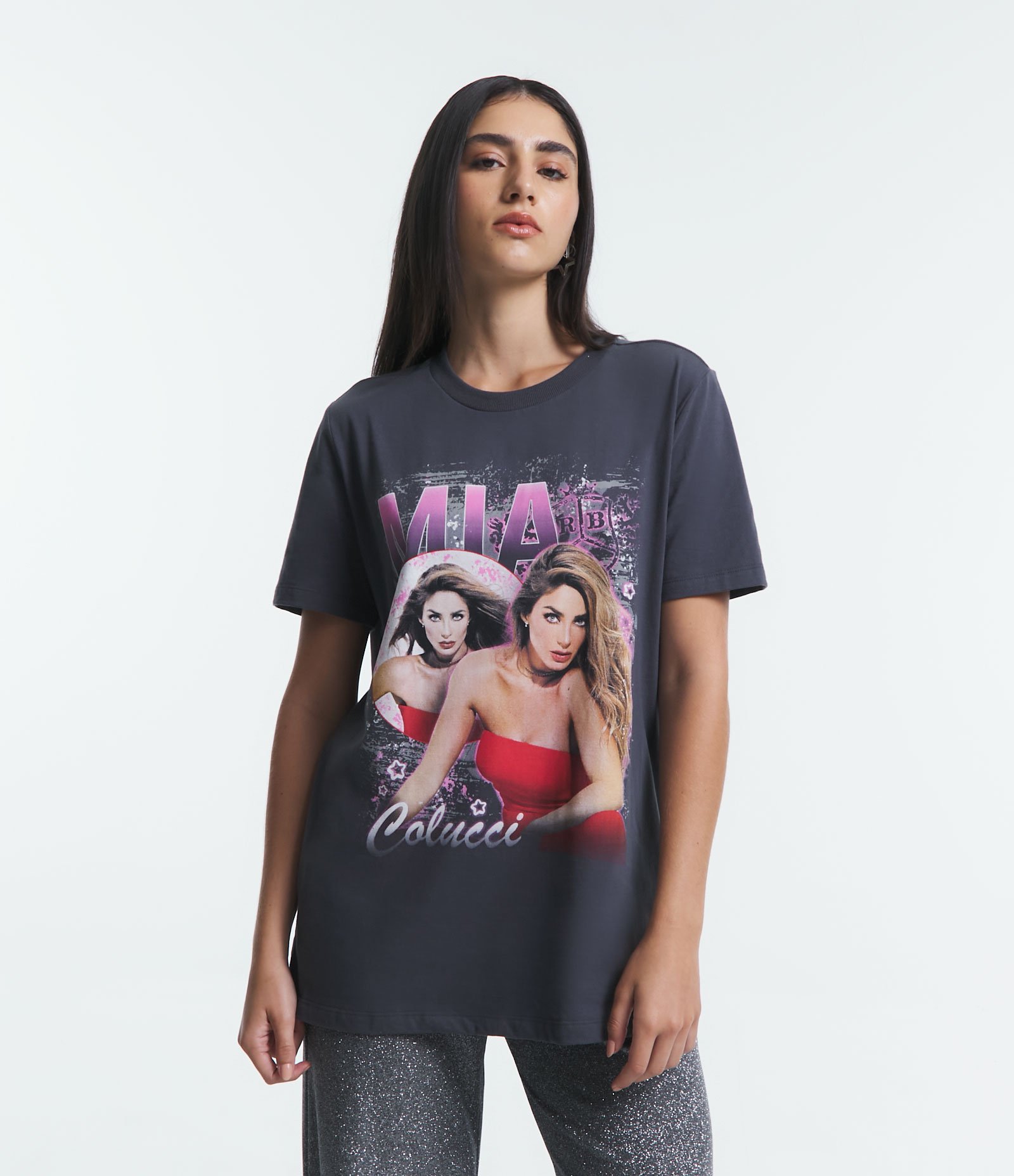 Camiseta em Meia Malha com Estampa RBD Mia Colucci Cinza 1