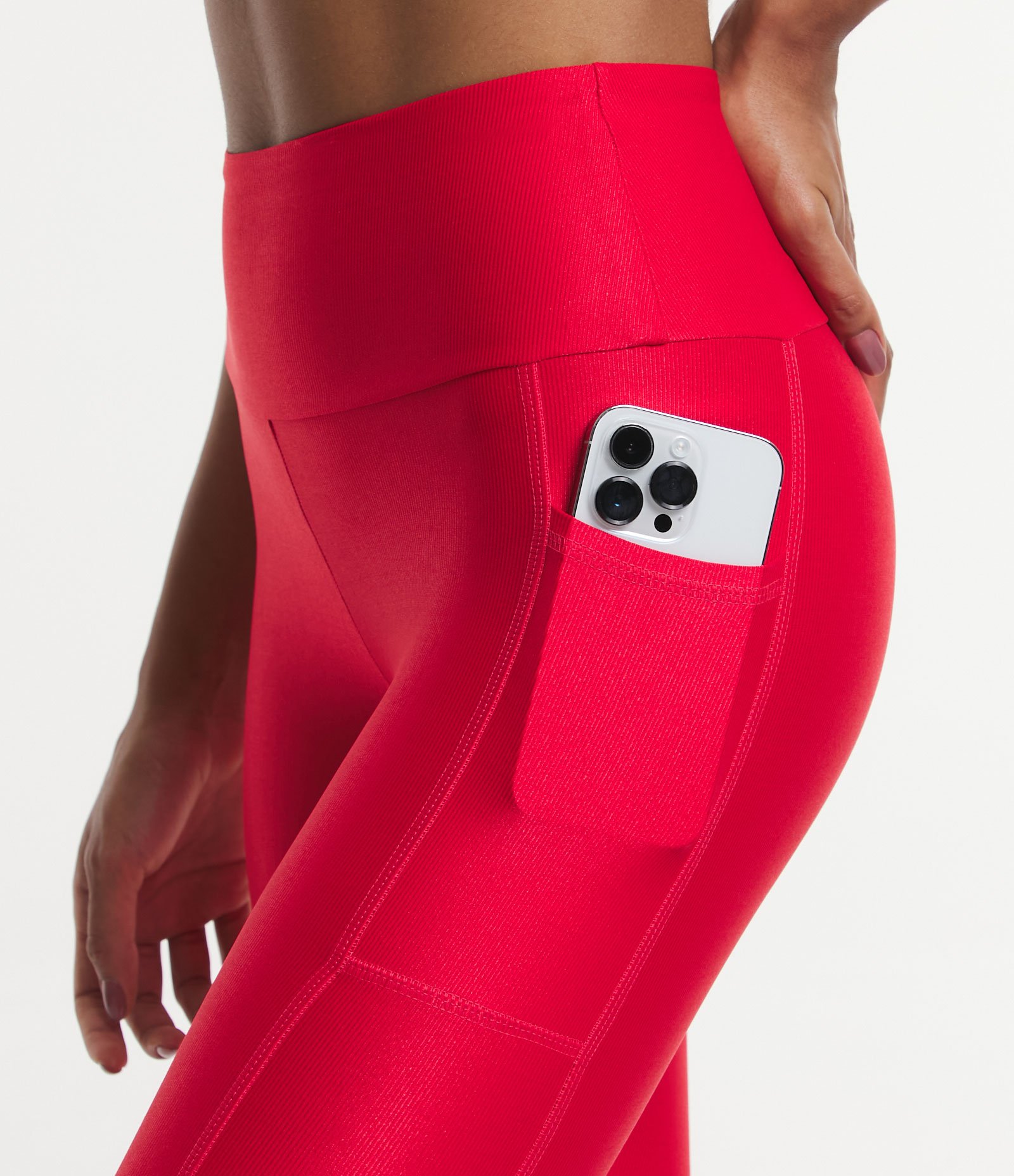 Calça Legging Esportiva com Textura Canelada e Recortes Vermelho 4