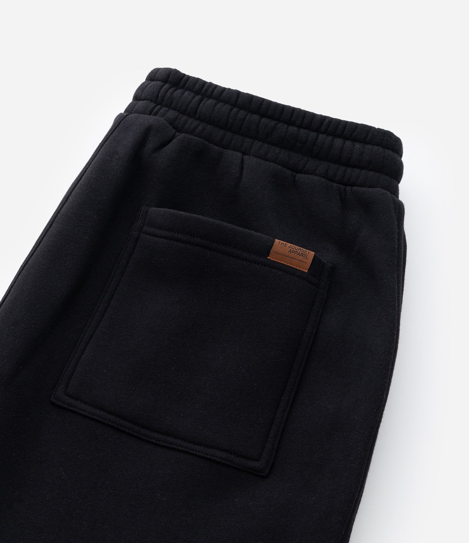 Calça Reta em Moletom com Bolsos e Amarração no Cós Preto 13