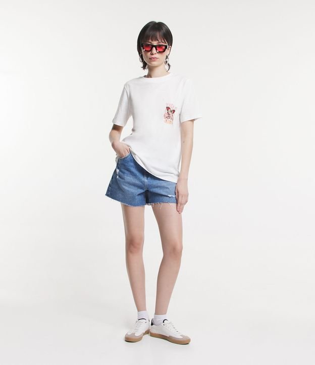 Camiseta Alongada em Meia Malha com Estampa de Borboleta Frente e Costas Branco 3