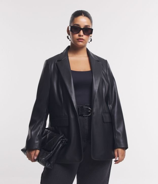 Blazer em Material Sintético com Botão Único Forrado Curve & Plus Size