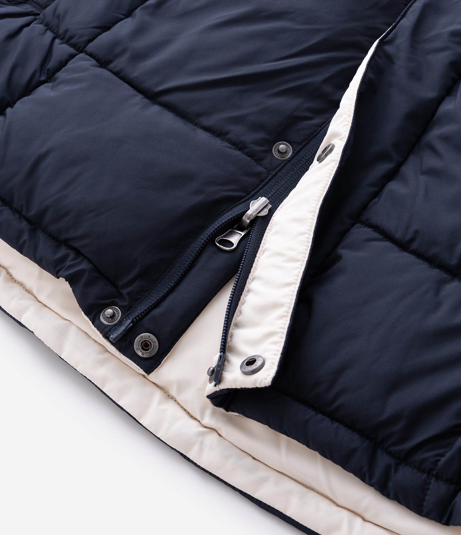 Jaqueta Puffer Dupla Face com Capuz e Gola Alta Azul / Off White 13