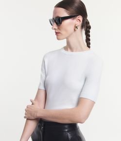 Blusa Básica em Tricô com Barra Canelada