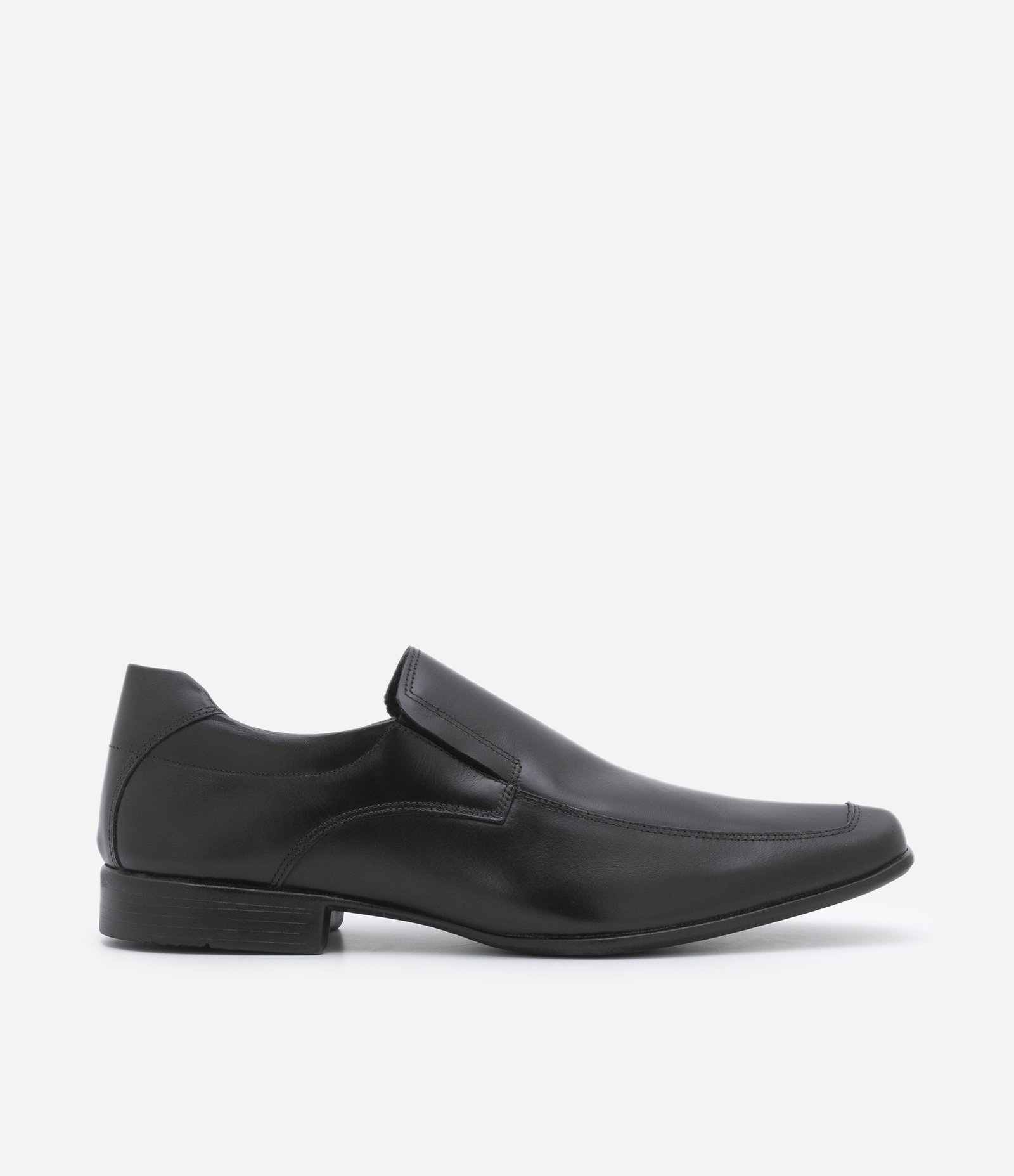 Sapato Slip On em Couro com Recortes e Bico Quadrado Preto 1