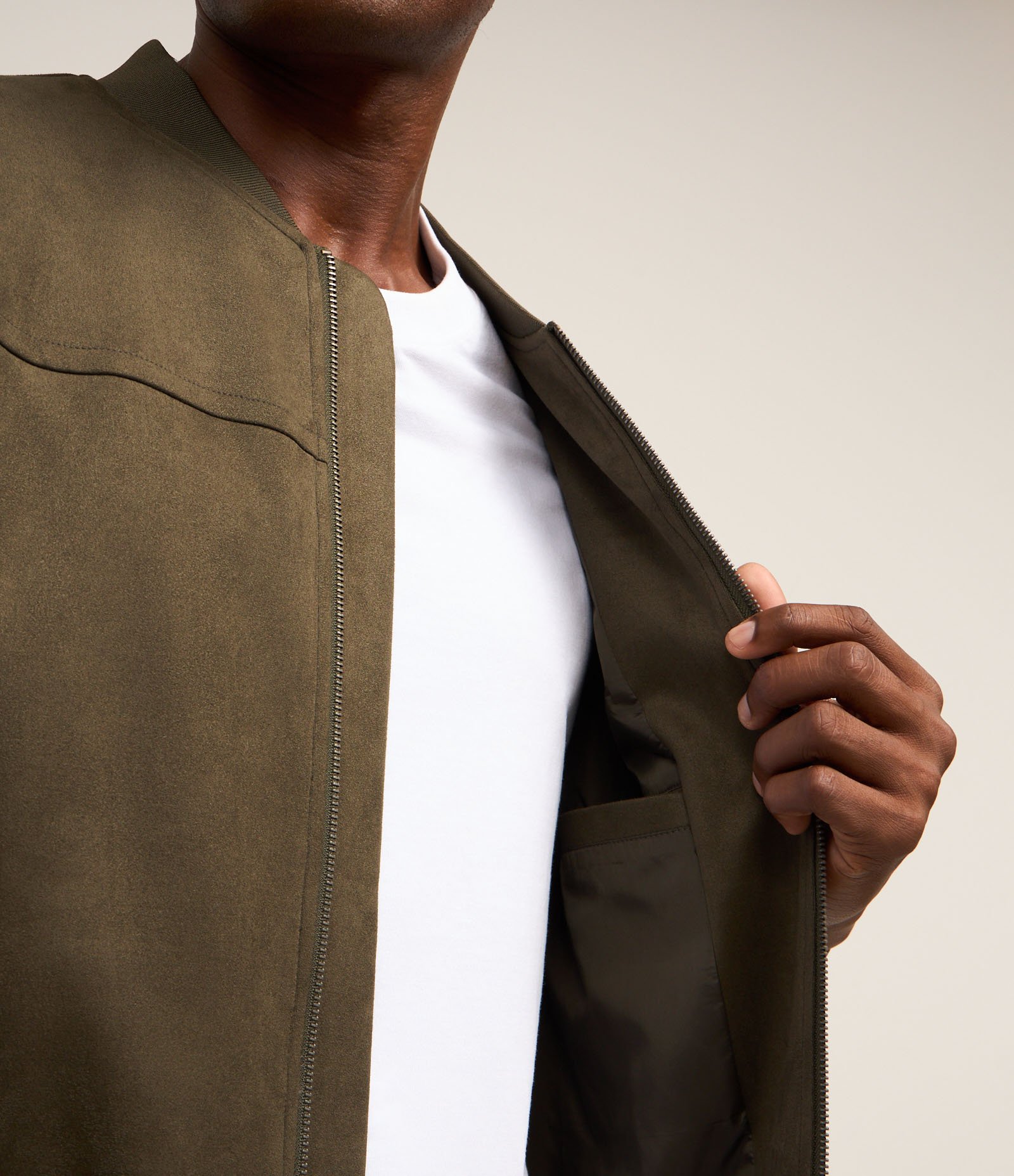 Jaqueta Bomber com Zíper e Bolsos 3