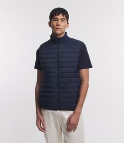 Colete em Microfibra com Zíper e Gomos