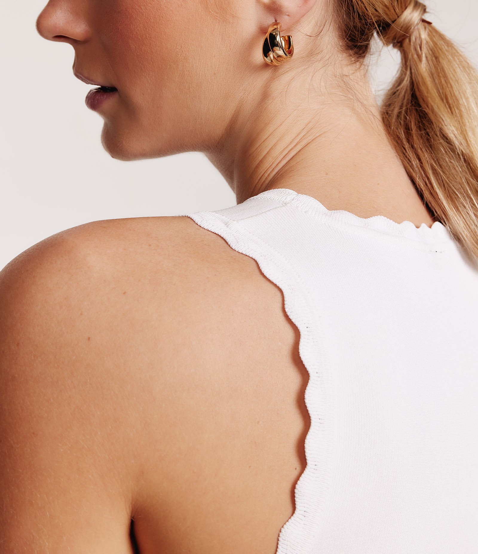 Blusa Regata em Tricô com Ondinhas Branco 4
