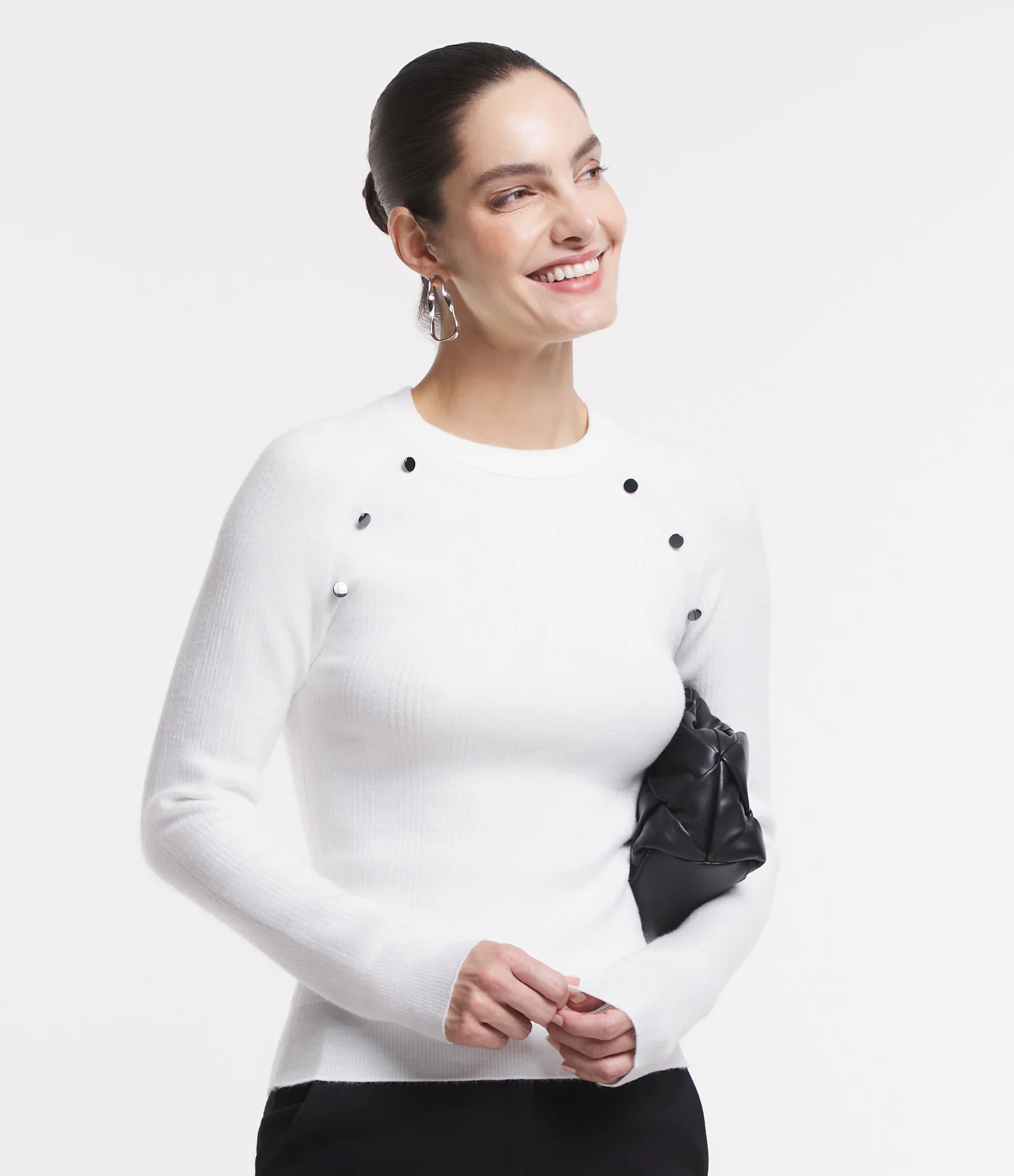 Blusa em Tricô com Mini Botões no Ombro Branco 1