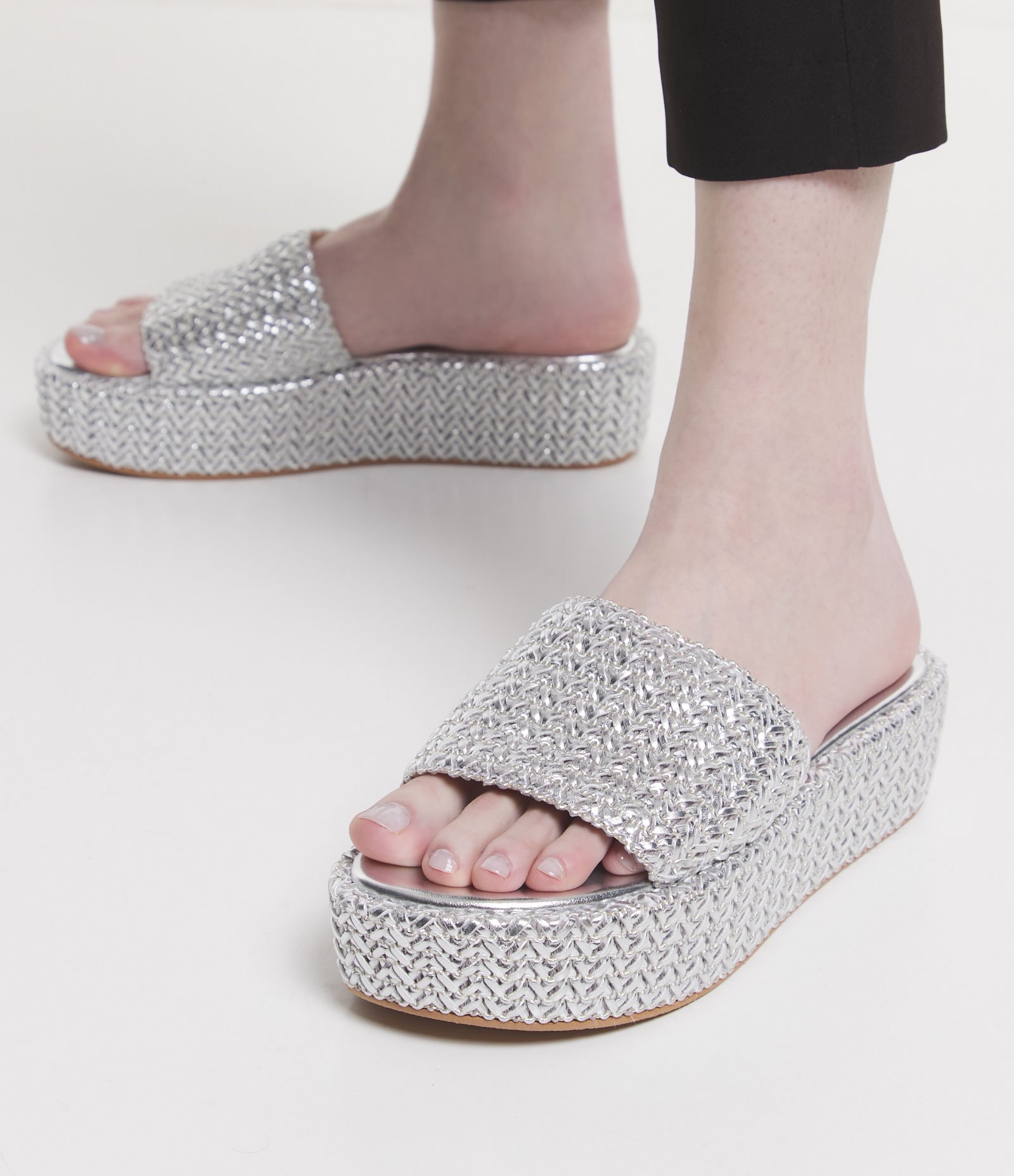 Sandália Flatform com Tressê 2