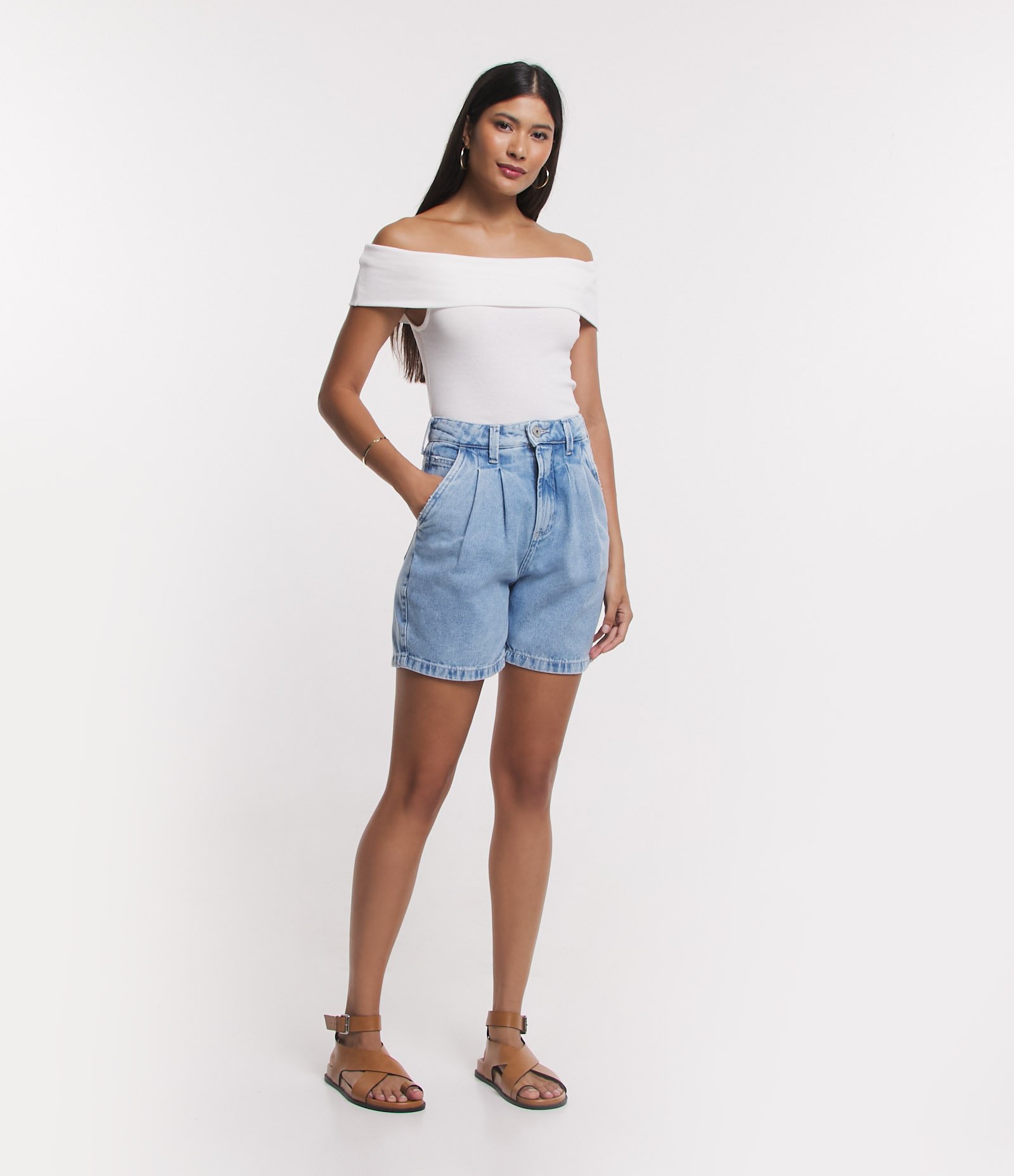 Bermuda Jeans Alfaiatada com Pregas Azul 1