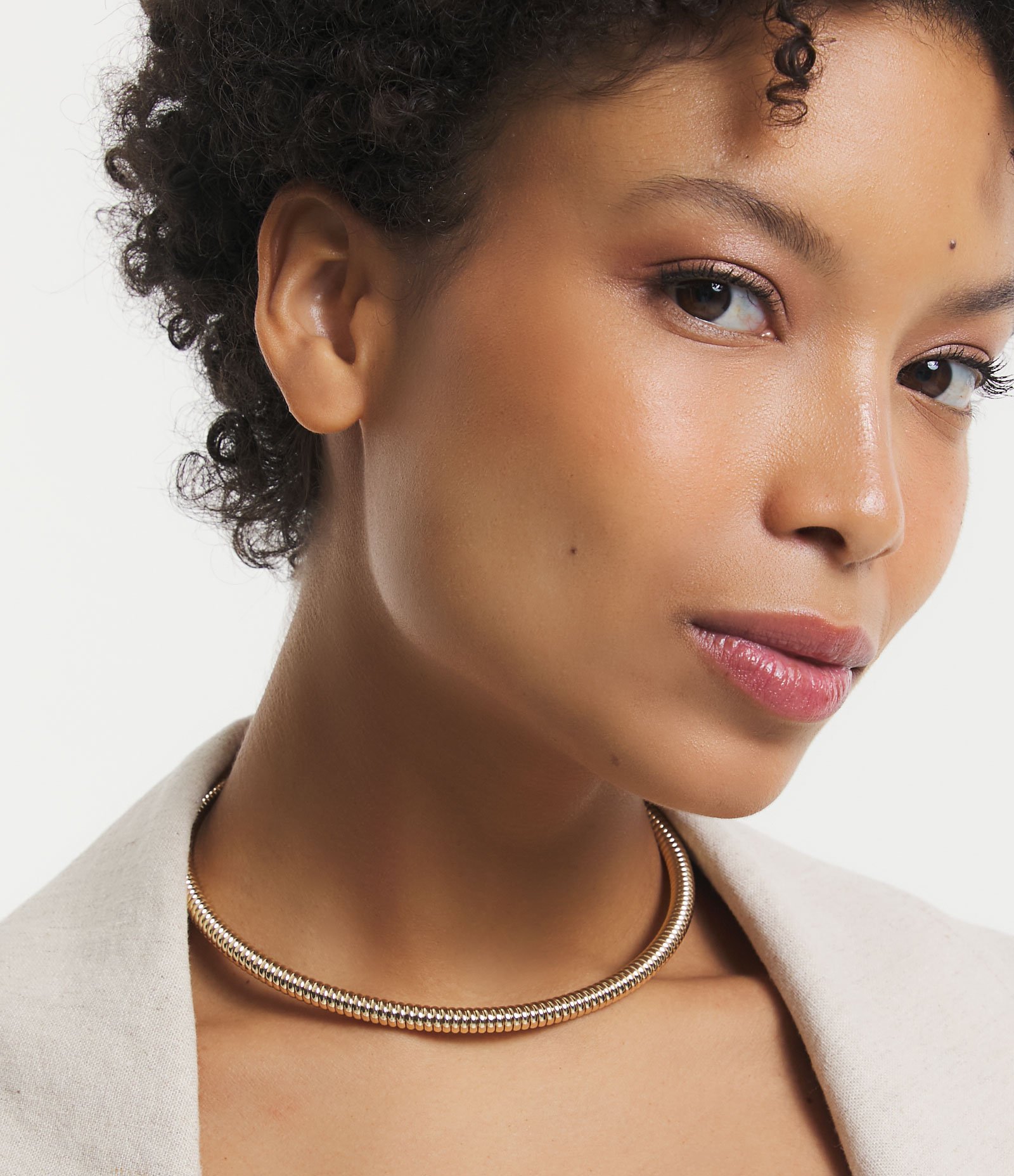 Colar Choker de Mola com Textura Rabo de Rato Dourado 1