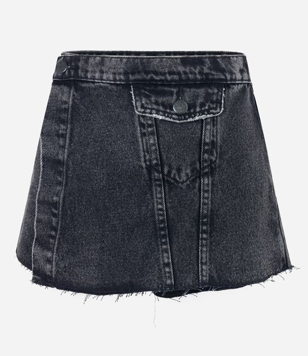 Short Saia Jeans com Bolso de Lapela e Barra Desfiada Preto 5
