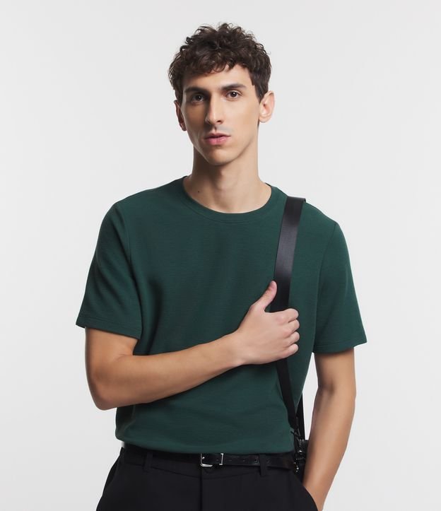Camiseta Slim em Algodão Peruano com Textura Canelada Verde Escuro 1
