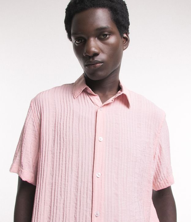 Camisa Regular em Viscose com Textura Canelada Rosa Claro 5