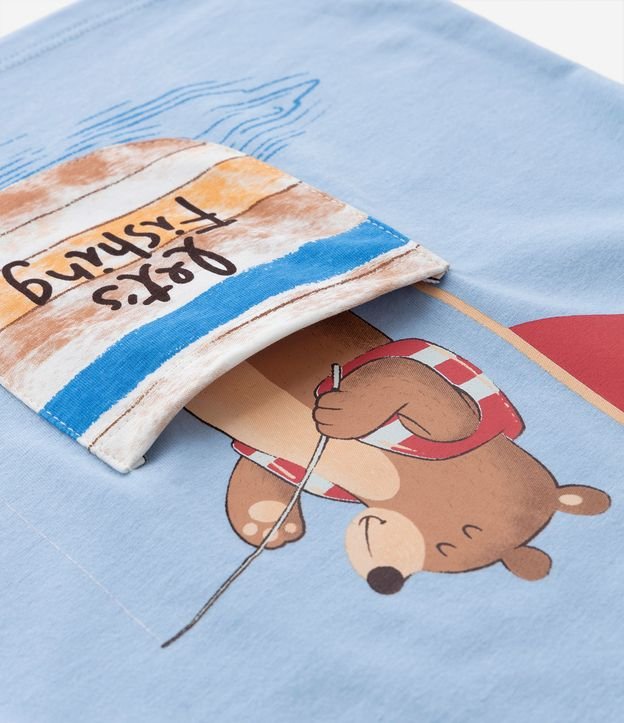 Camiseta Infantil com Estampa Interativa de Ursinho no Bolso - Tam 1 a 5 anos Azul 3