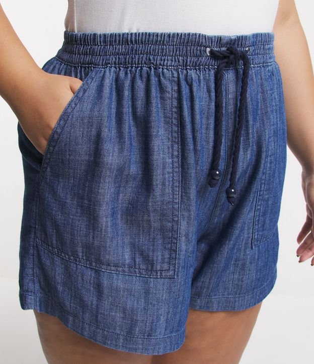 Short Comfy Jeans com Amarração no Cós Curve & Plus Size Azul 4