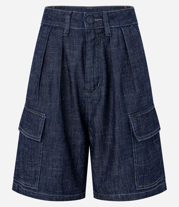 Bermuda Jeans com Pregas e Bolsos Cargo