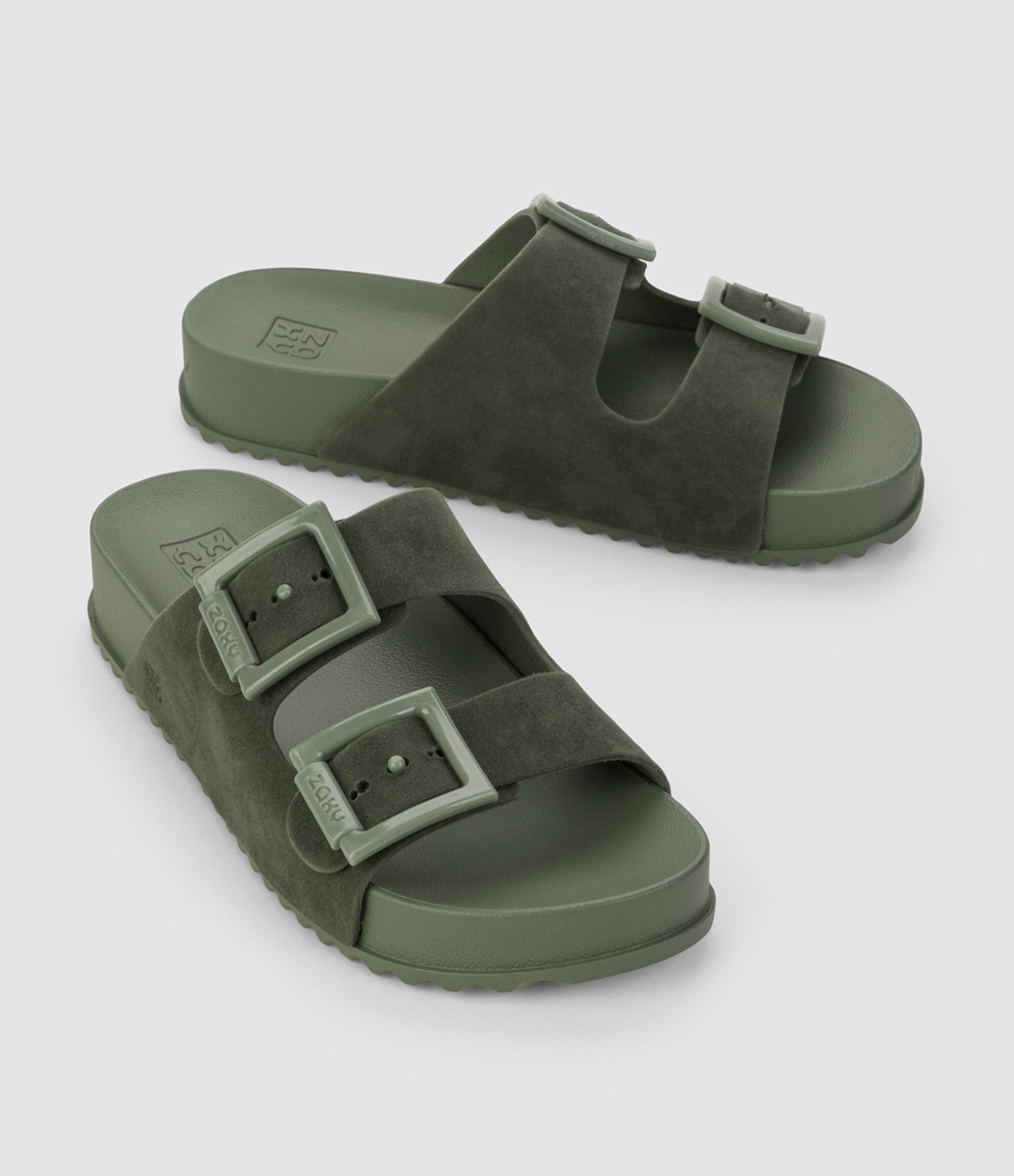 Sandália Rasteira Slide com Tiras Largas 2