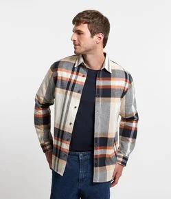Camisa em Flanela com Estampa Xadrez