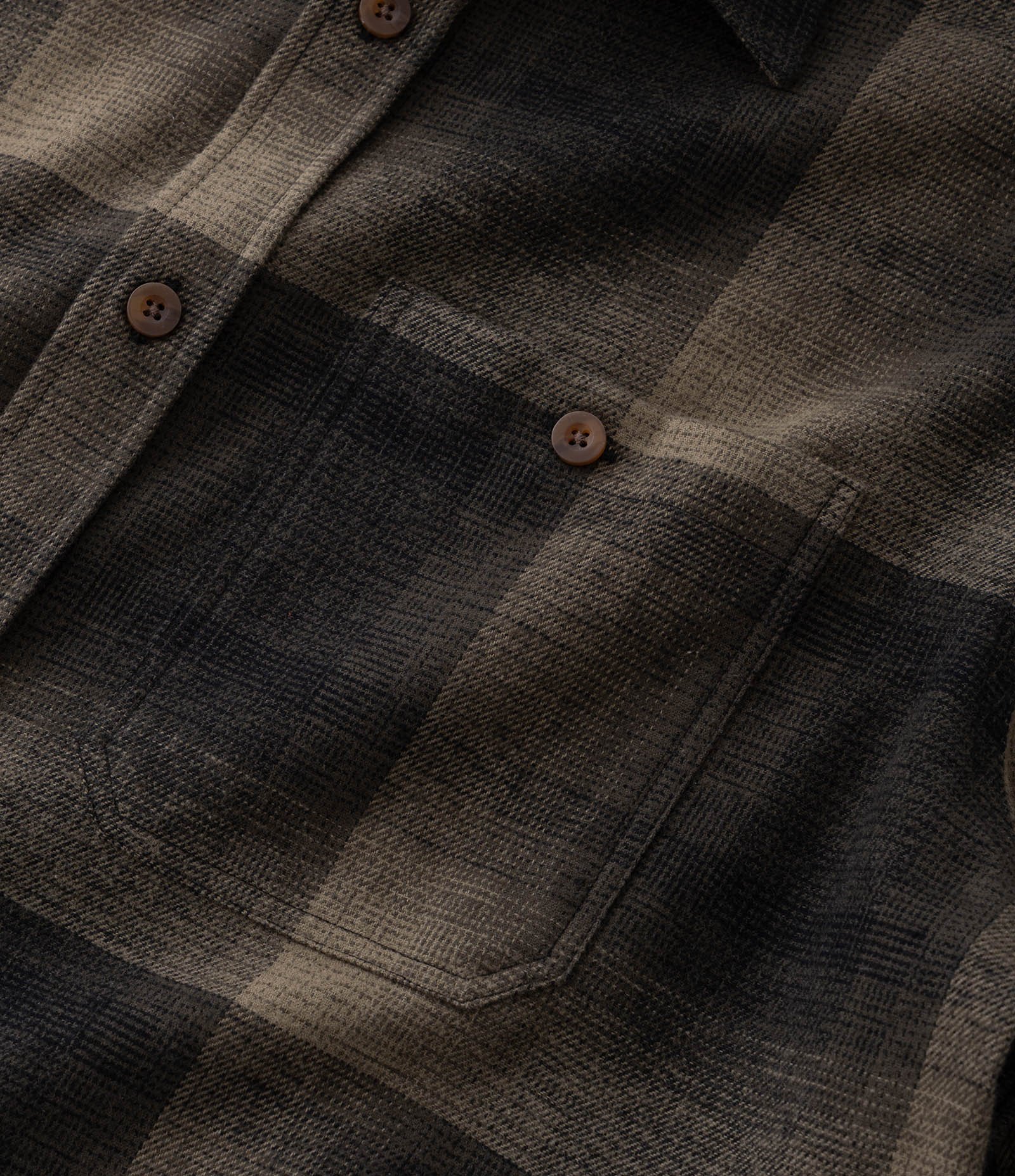 Camisa Comfort em Algodão Xadrez com Bolso e Manga Longa Verde 10