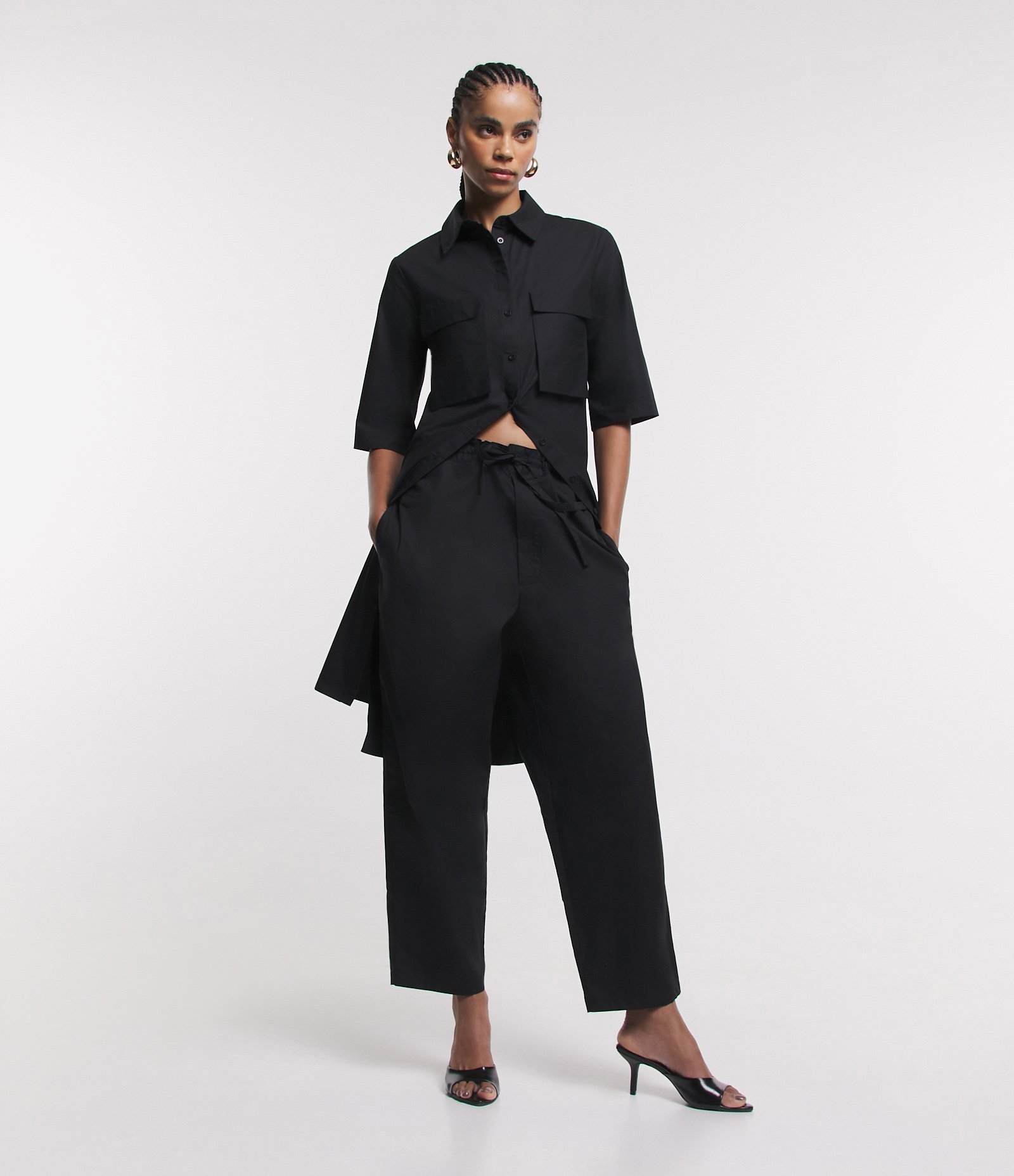 Calça Reta em Tricoline com Cós Clochard e Amarração Preto 1