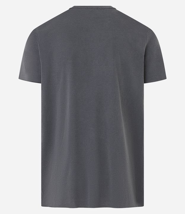 Camiseta Comfort Estonada em Meia Malha com Corte a Fio Preto Estonado 7