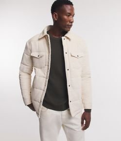 Jaqueta Puffer em Veludo Cotele e Dois Bolsos com Lapela