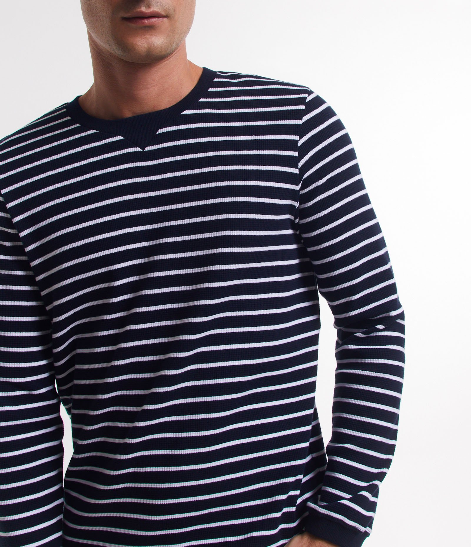 Camiseta em Meia Malha com Estampa Listrada Azul Escuro/ Branco 1