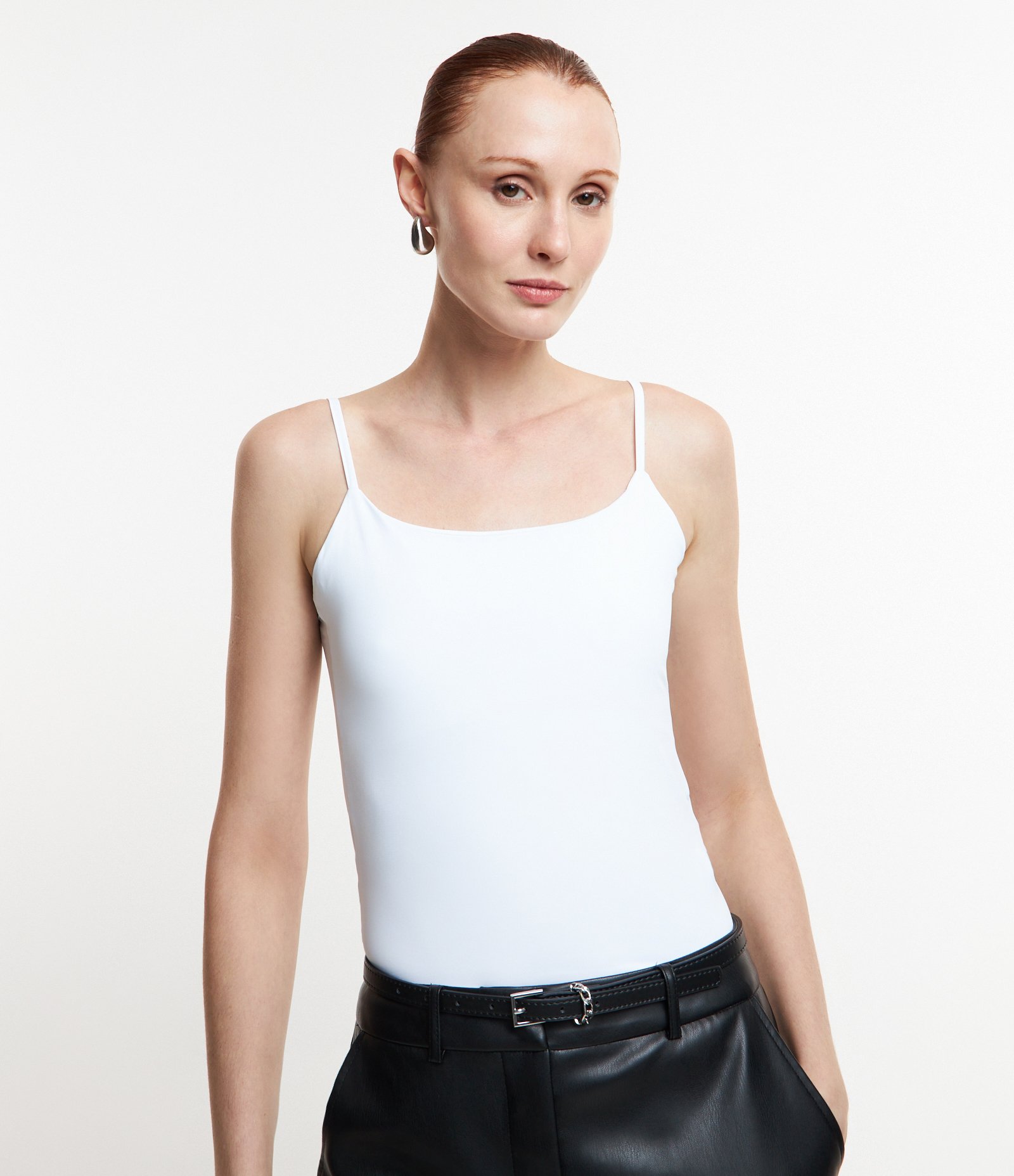 Regata Básica em Poliamida com Alcinha Fina Branco 4